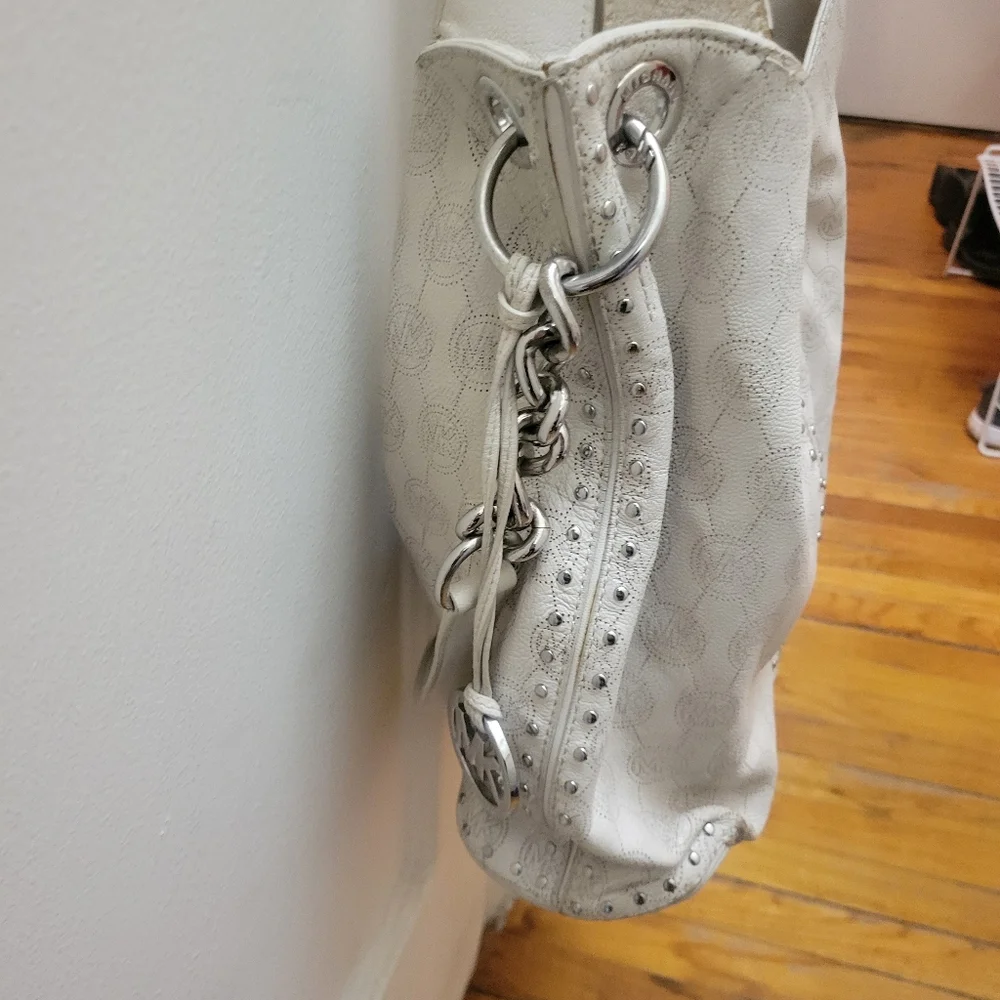 Michael Kors Astor Large Studded‎ Hobo Bag EUC Quiet Luxury Minimalist